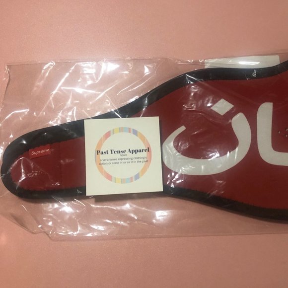 Supreme Arabic Logo Neoprene Facemask FW17 Red NWT - Picture 5 of 5